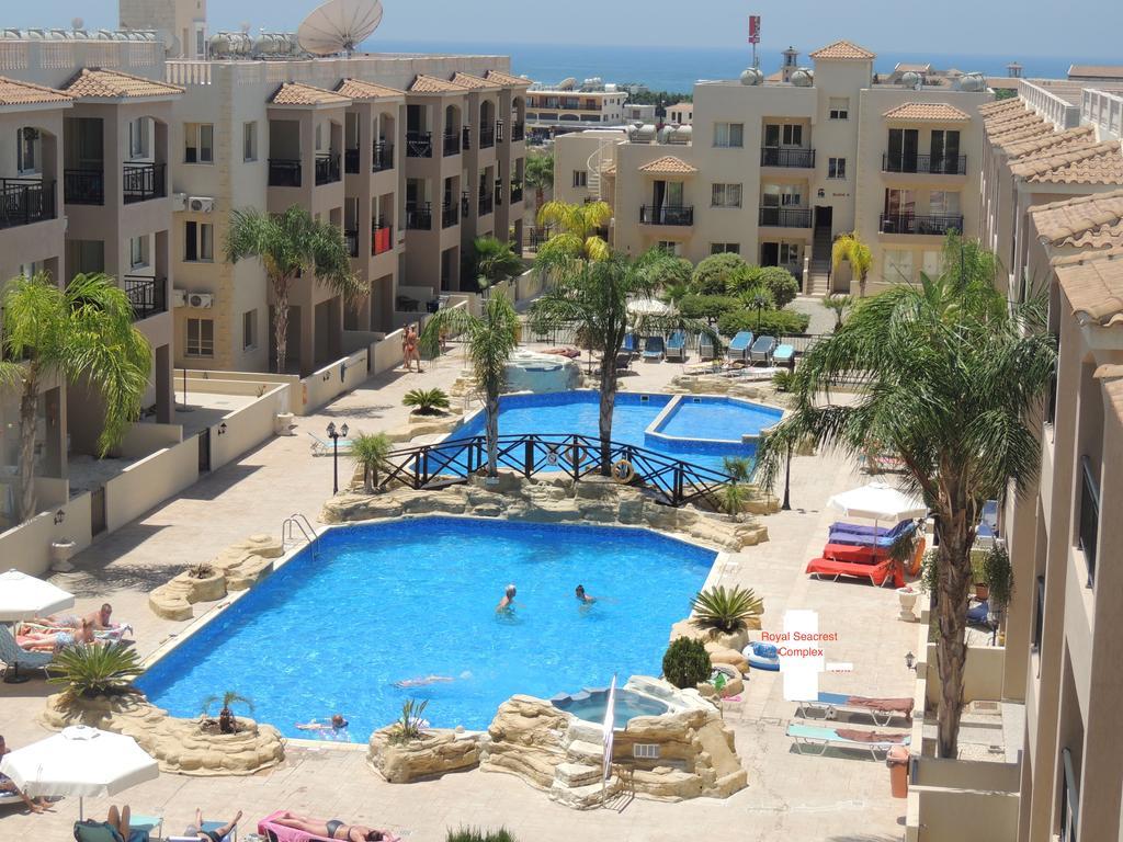 Royal Seacrest Apartment Paphos Exterior photo